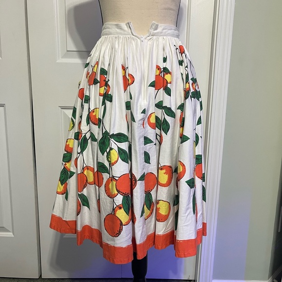 Pinup Couture White Orange Fruit Print A-Line Skirt - Picture 2 of 5